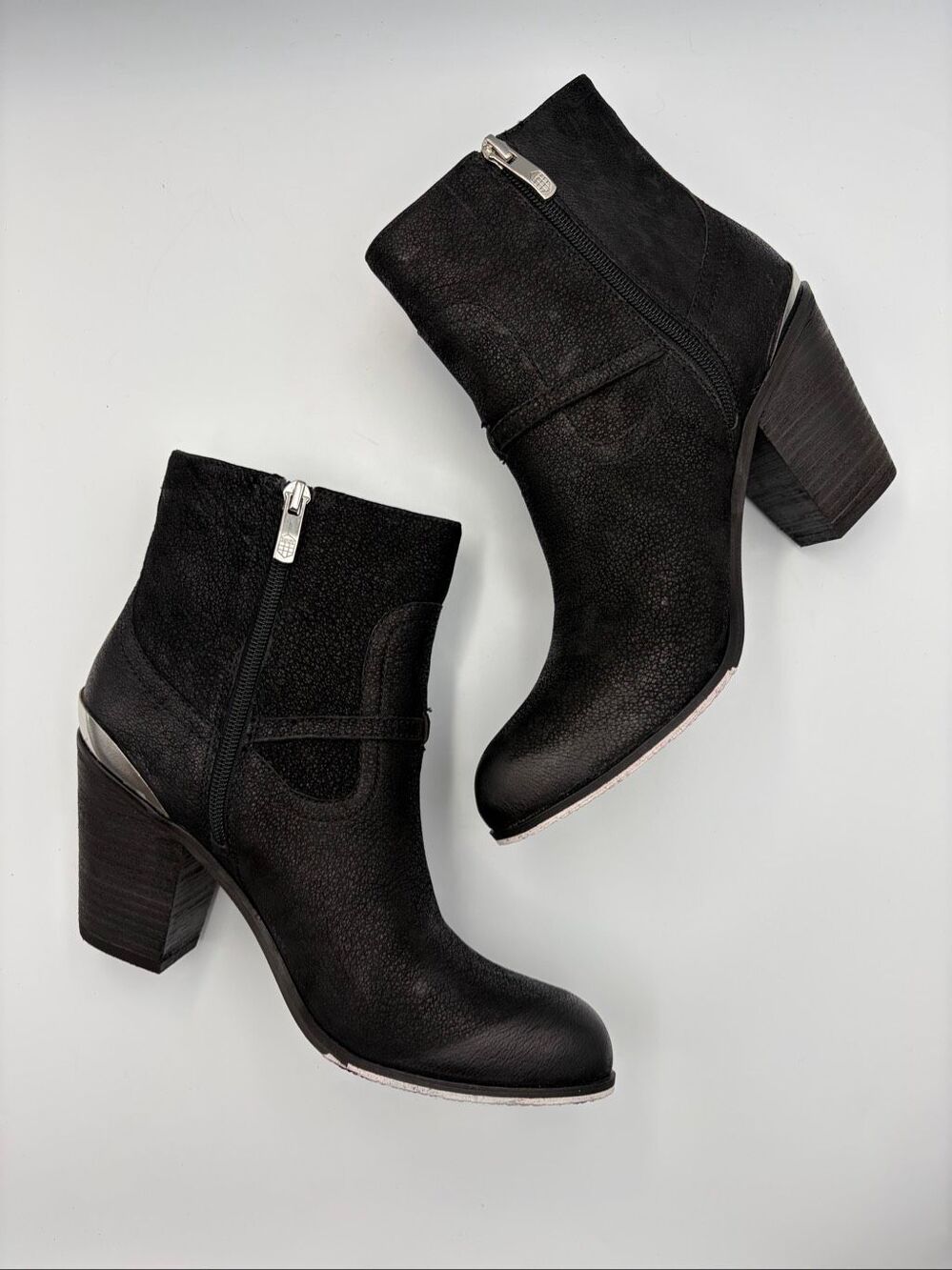 Lucky Brand Gregger Black Leather Ankle Booties Buckle Detail 3” Heel Size 8.5